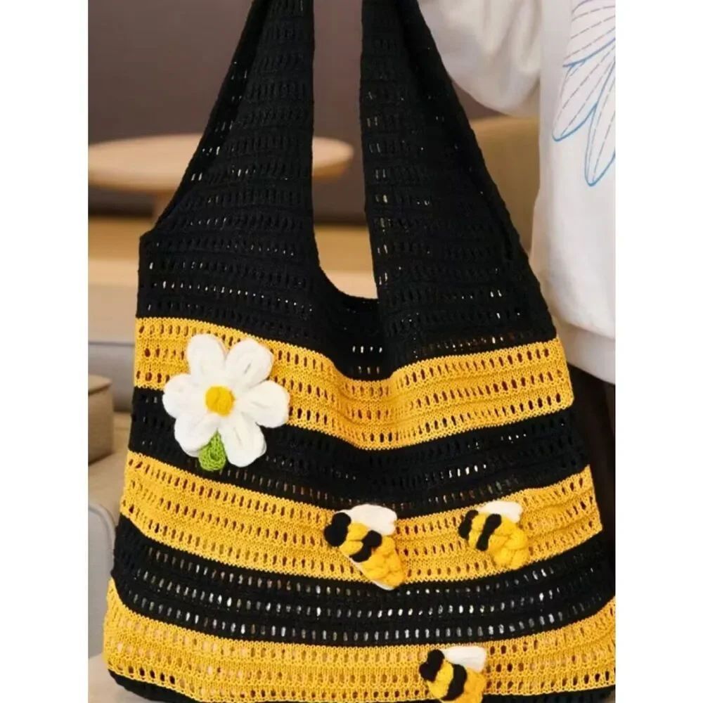 NWT Crochet Tote Bag Unlined Bee & Daisy Black & Yellow Striped Retro 70s